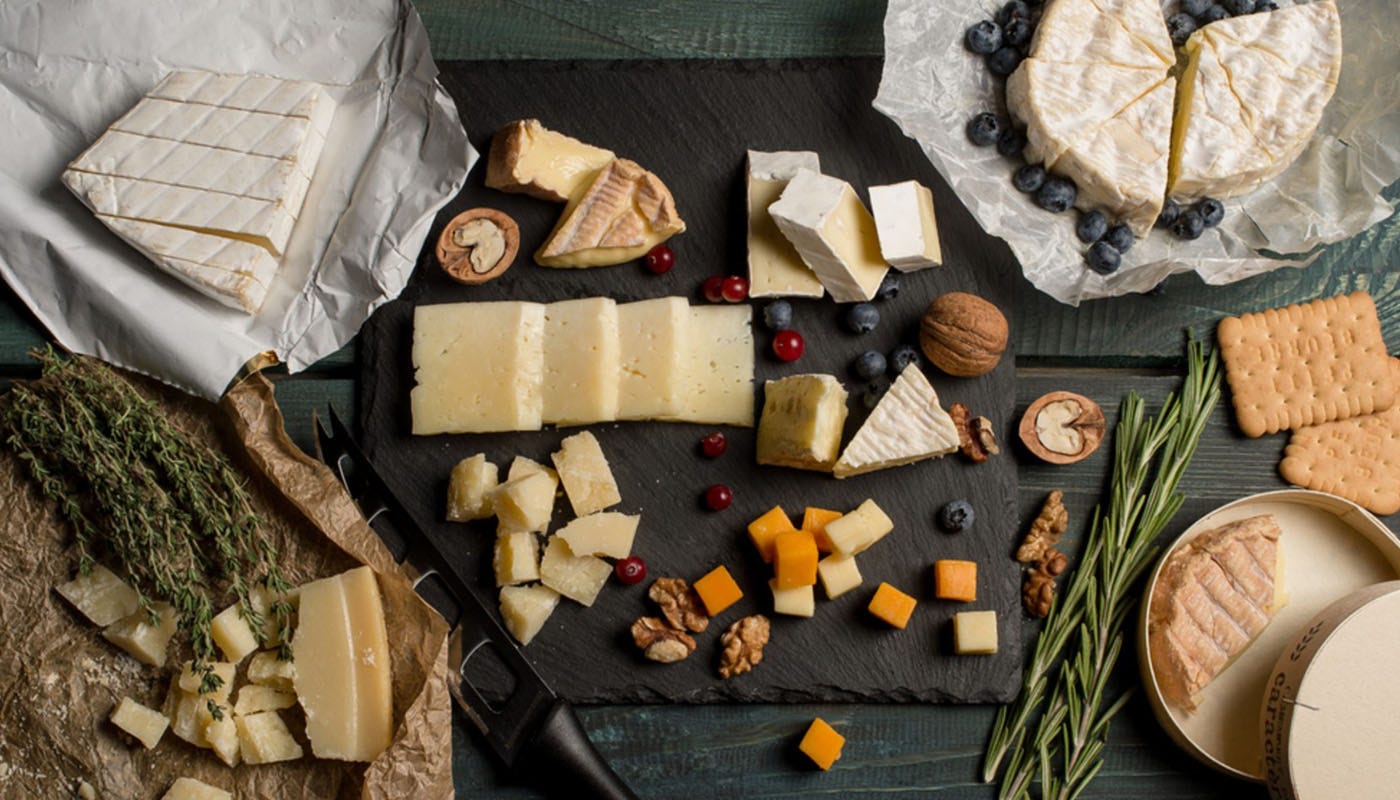 Arma una tabla de quesos perfecta con nuestra guía definitiva